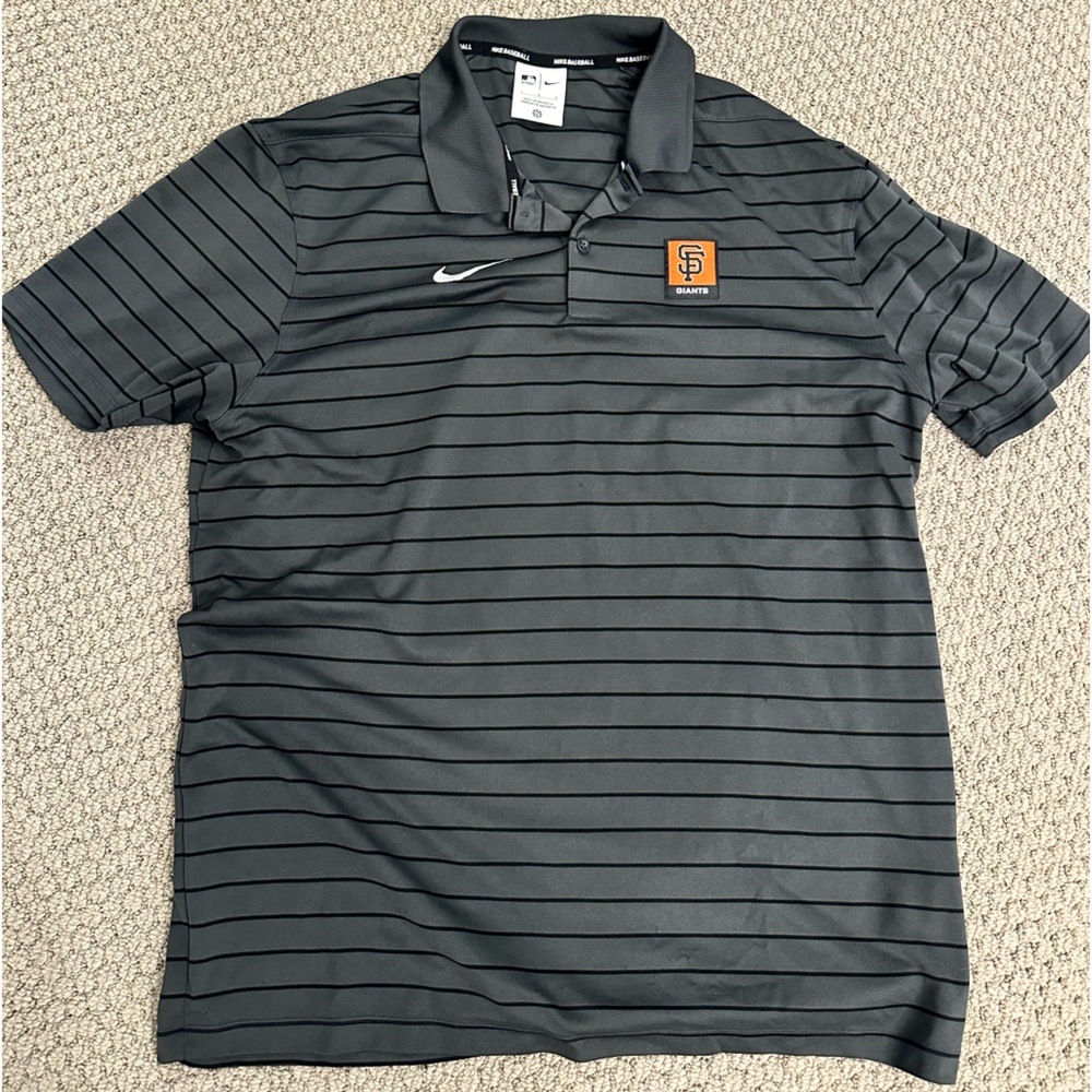 Men’s Nike SF Giants Polo size Large